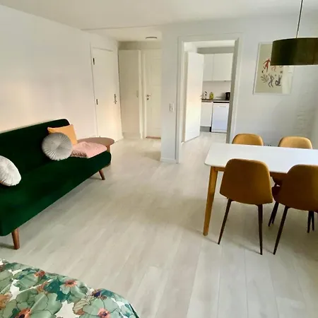 5 Minute Walk To Lego House - 50m2 Cozy Apartment- D Unit Apartment Billund