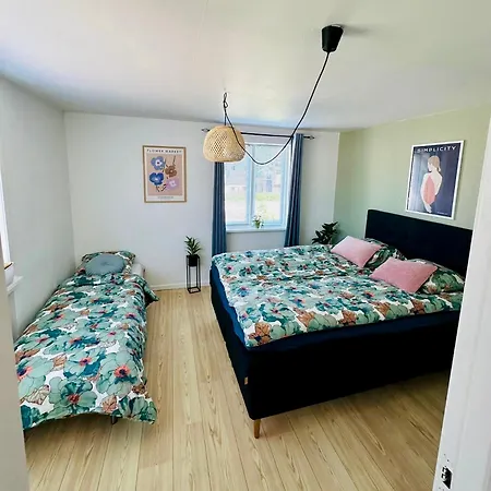 5 Minute Walk To Lego House - 50m2 Cozy Apartment- D Unit Apartment *
