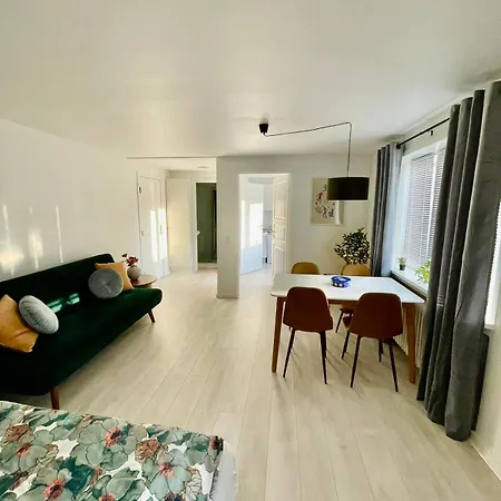 5 Minute Walk To Lego House - 50m2 Cozy Apartment- D Unit Billund