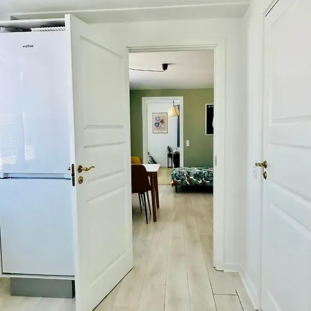 5 Minute Walk To Lego House - 50m2 Cozy Apartment- D Unit Daire