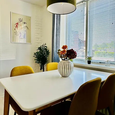 5 Minute Walk To Lego House - 50m2 Cozy Apartment- D Unit Billund